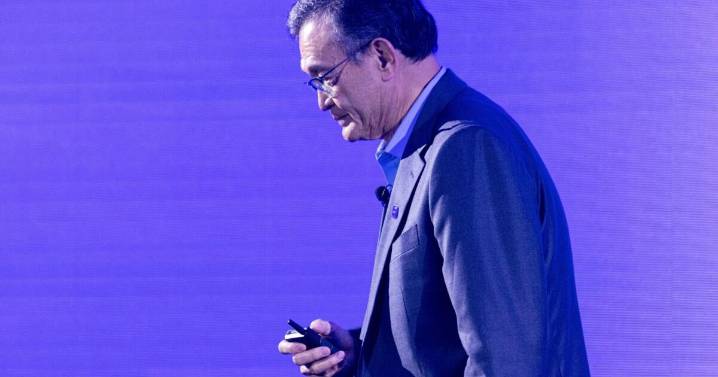 Intel approached Apple for investment in California chipmaker's comeback
