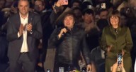 Milei lanzó la campaña en Córdoba y aludió al escándalo de ANDIS: "No se van a dejar engañar por un chimentero berreta"
