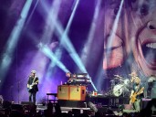 Supergrass celebra 30 años de I Should Coco con un vibrante concierto en el Teatro Metropolitan