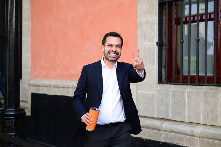 Busca Máynez destrabar conflicto de acueducto Presa Solís