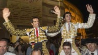Emilio de Justo y Marco Pérez, a hombros con tres orejas cada uno en Murcia