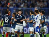 Vélez y Racing jugaron un típico partido de Copa Libertadores, intenso y caliente, pero también fue el show de "los simuladores"