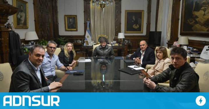 16:19 “La Libertad Avanza o Argentina retrocede”, aseguró Milei tras la primera reunión de la mesa política