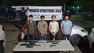 Detienen a cuatro personas con armas de uso militar y vehículos robados en Culiacán