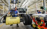 Perfilan arancel de 50% para autos chinos y otros productos