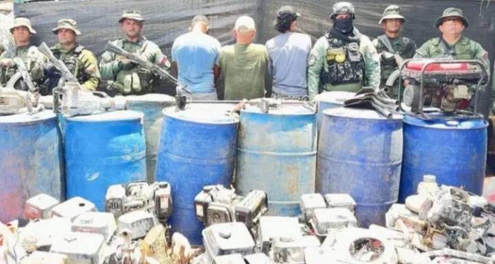 Detienen a tres sujetos por minería ilegal en Amazonas