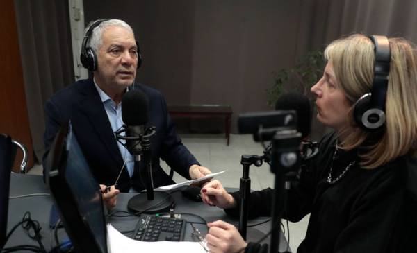 Julio Alak, en vivo por FM La Redonda: "Reconstruímos una Ciudad que estaba en pésimo estado"