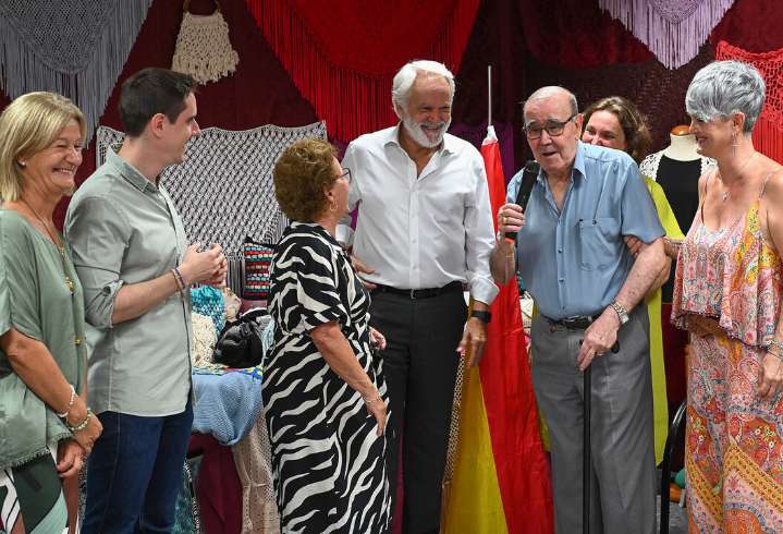 Emotivo homenaje al histórico líder vecinal Manuel Garrido