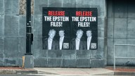 Los demócratas publican la felicitación de cumpleaños de Trump a Epstein que el presidente negó que existiera