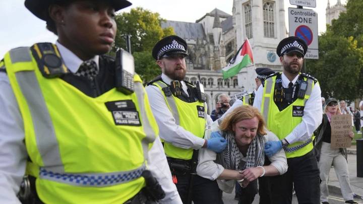 La Policía de Londres arrestó a 900 manifestantes de un grupo de apoyo a Palestina