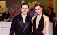 Dacre Montgomery Gets Longtime Girlfriend Liv Pollock’s Support at Venice Film Festival Premiere of ‘Dead Man’s Wire’ | 2025 Venice Film Festival, Cary Elwes, Colman Domingo, Dacre Montgomery, Dead Ma