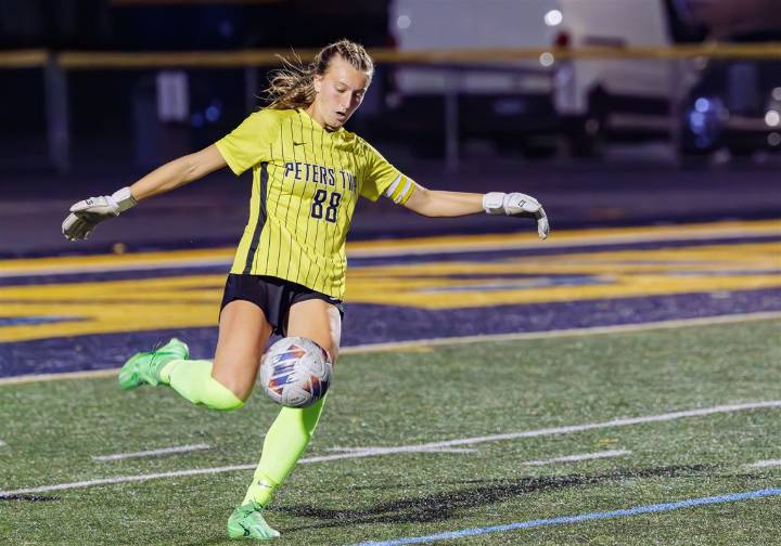 WPIAL girls soccer notebook: Peters Township succeeding while looking for standout scorer