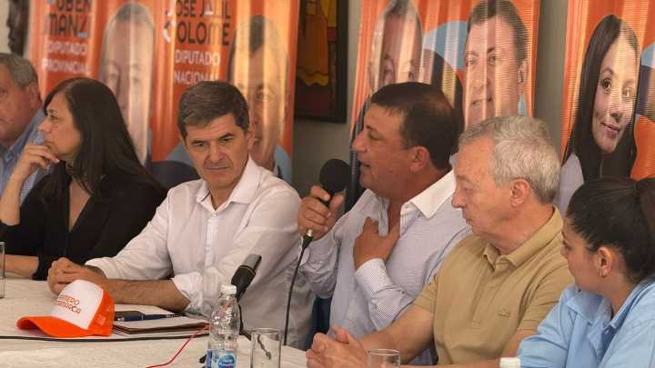 Manzi cuestionó a Milei y a Jalil en su recorrido por Fiambalá