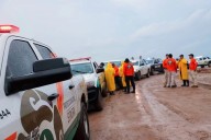 Evacúan familias y cierran vialidades en el sur de Sonora por ‘Lorena’