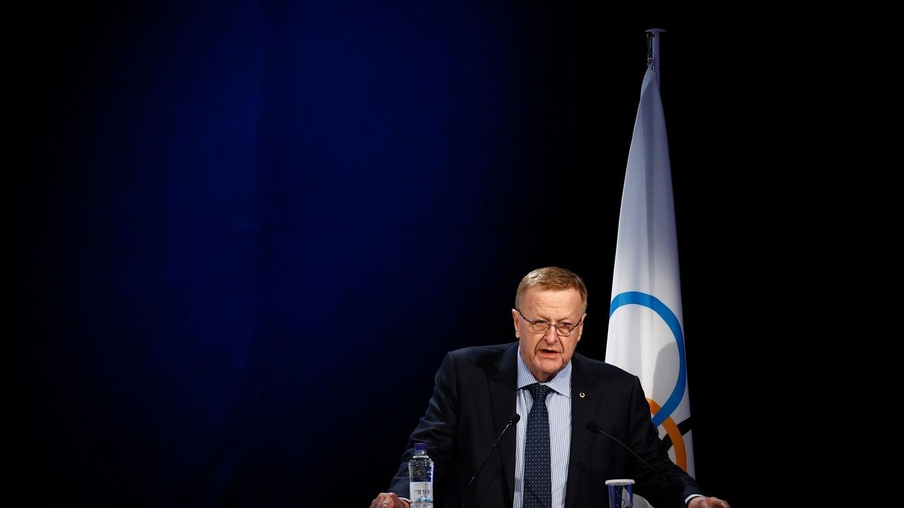 Olympic veteran John Coates stands down as head of sports court citing cancer treatment