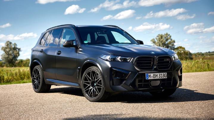 The 2025 BMW X5 xDrive50e PHEV Luxury High Performance SUV