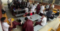 Toman clases en el patio de CBTis 121 de Soledad