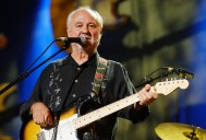 Sonny Curtis, rock 'n' roller who penned ‘Mary Tyler Moore Show’ theme, dies at 88