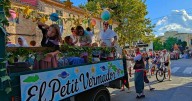 Binissalem disfruta del desfile de carrozas más participativo