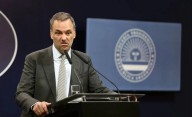 El furcio de Adorni: "Si hay alguien comprometido con la corrupción, ese es el Presidente"
