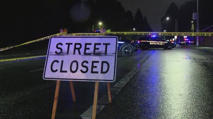 1 killed in crash near Woodland Park Zoo
