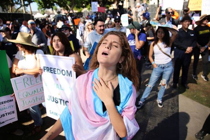 California bans most law enforcement officers from wearing masks during operations