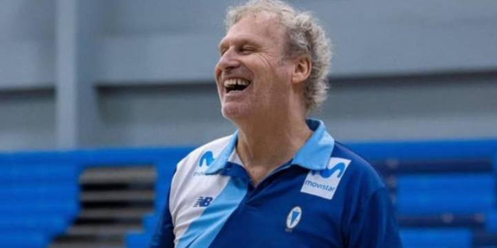 Horacio Bastit destaca incorporación de cinco extranjeras para Regatas Lima y señala el objetivo para Liga Peruana de Vóley 2025/26