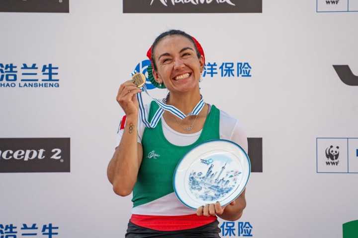 Kenia Lechuga logra bronce en Mundial de Remo Shanghái 2025