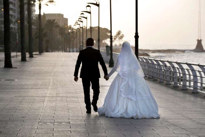 Miss Manners: Cousin put herself into debt to get married; now wedding attendance feels mandatory