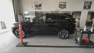 Monroe family takes Jeep parent Stellantis to court over hybrid that allegedly shut off on I