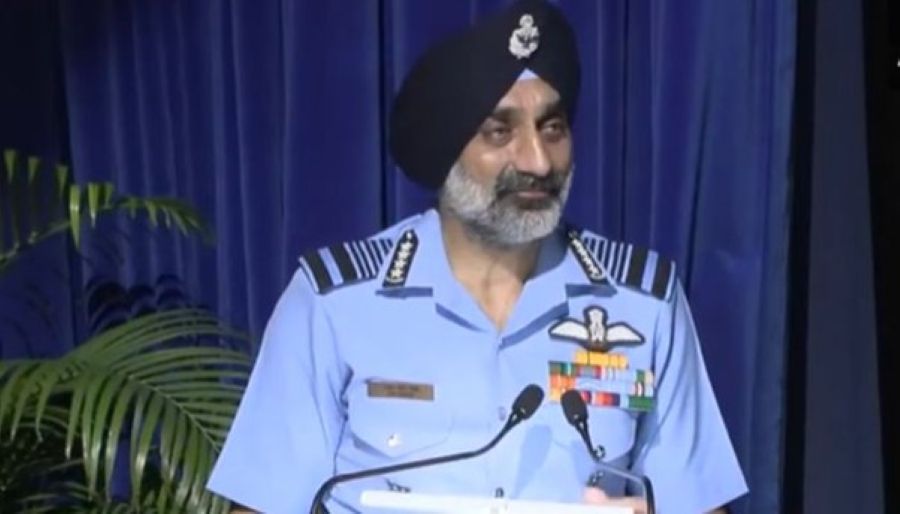 IAF Chief: India Needs Aircraft with Long-Range Missile Strike Capabilities