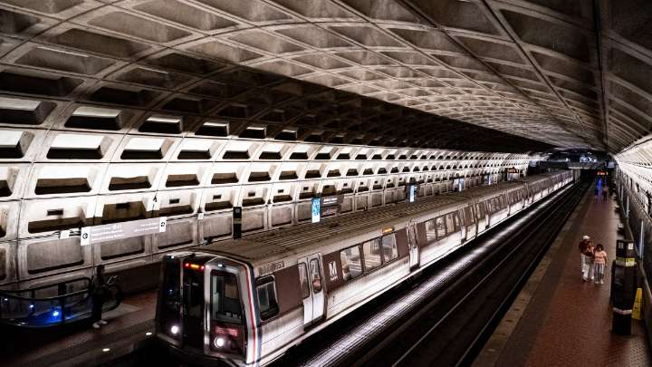 Persona muere arrollada por un tren en la estación Van Ness