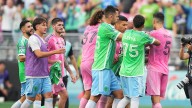Suárez apologizes for spitting at Seattle Sounders staff member
