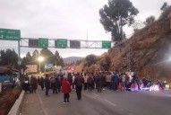 Paro en Jauja: pobladores bloquean carretera hacia Tarma por desborde de laguna Tragadero