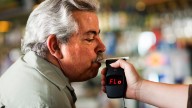 Pruebas de alcoholemia: en qué casos le pueden solicitar el examen en su trabajo