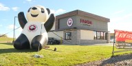 Panda Express founders part of group buying Portland Trail Blazers