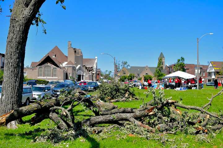 St. Louis needs a communal response to the tornado 