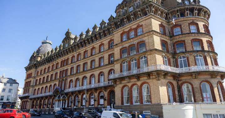 ‘I stayed at UK’s worst hotel - smell of sewage was grim but one thing surprised me’
