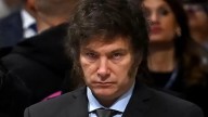 Santiago Cúneo: "Milei usa pañales porque tiene un problema de consumo de psicofármacos por su esquizofrenia"