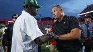 Greg Schiano and Michael Vick share postgame respect
