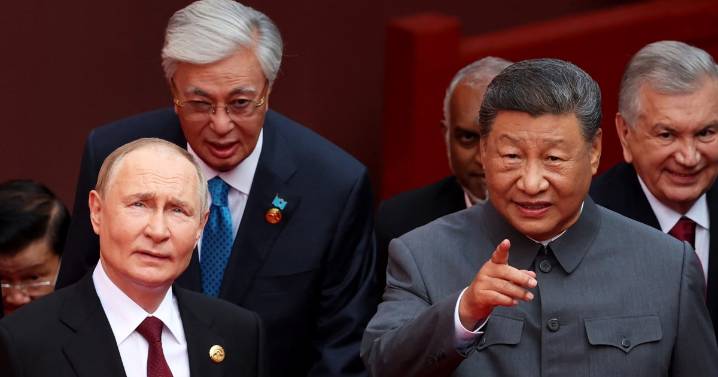 Xi and Putin discuss organ transplants and immortality in hot mic moment