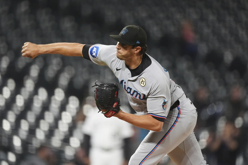 Marlins se imponen 6-5 a Rockies, quienes llegan a 110 derrotas en la campaña