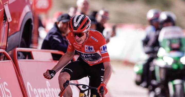 Jonas Vingegaard saborea su primera Vuelta en La Bola del Mundo
