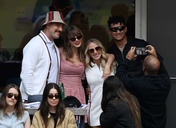 Taylor Swift, Travis Kelce Had Date Night With Mahomes’ After Chiefs Game