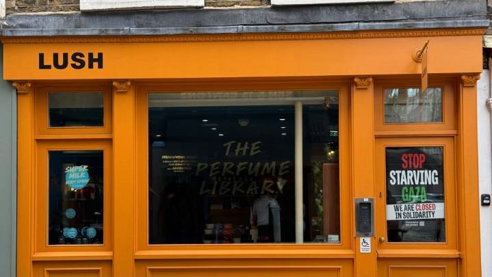Lush Shuts All U.K. Stores for One Day, Voices Support for Gaza