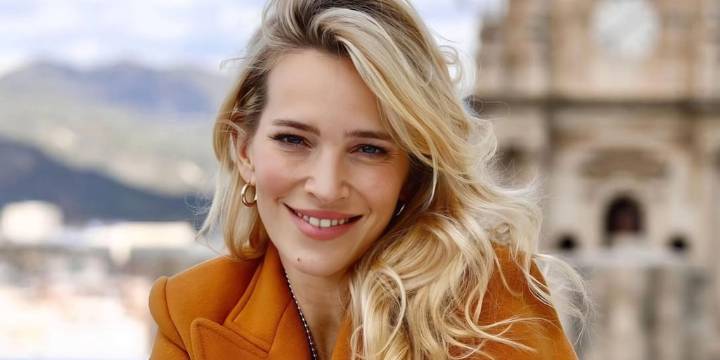 Luisana Lopilato mostró cómo es su particular viaje rumbo a París para ser parte de la semana de la moda