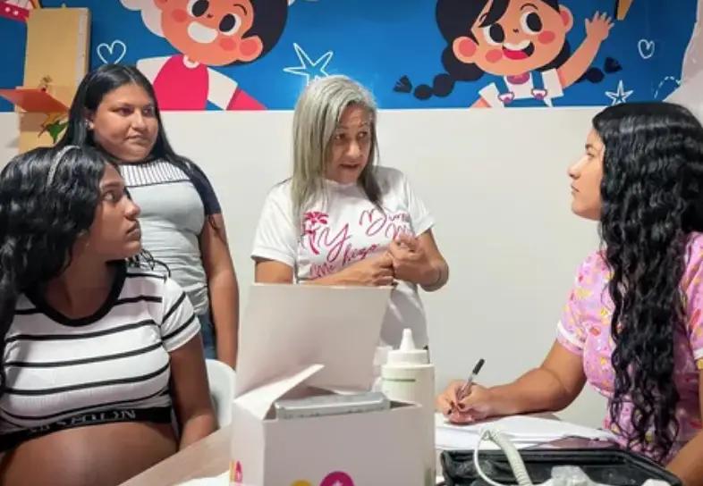 Y Dios me Hizo Mujer atendió a mujeres jóvenes en Colina