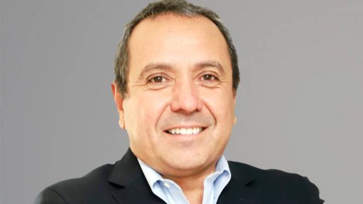Patricio Góngora renuncia a directorio de Canal 13 tras ser acusado de liderar bots vinculados a Kast: "Esa cuenta no es mía"