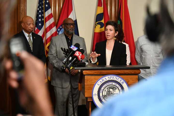 Mayor Spencer reverses course, restarts minority business program