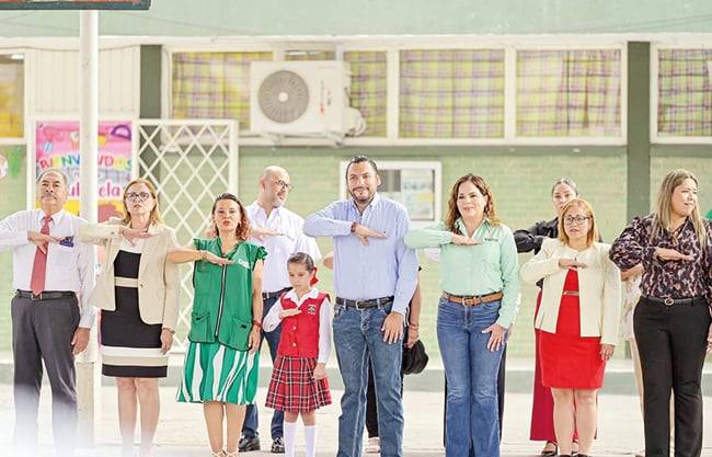 Se mantiene trabajo coordinado: Carlos Villarreal